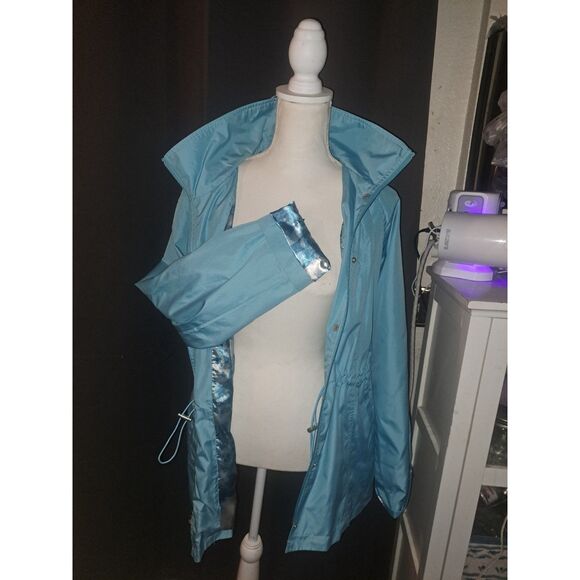 NWOT Dennis Basso Raincoat Medium Teal Blue Zipper & Snaps Removeable Hood - Picture 2 of 8
